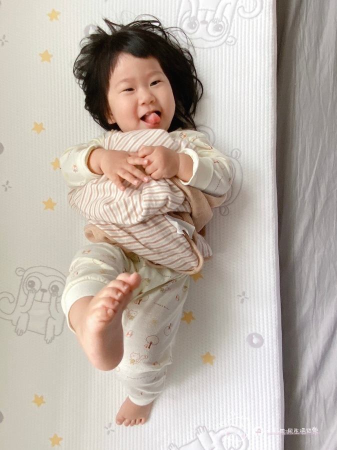 寶寶床墊推薦|安全無毒透氣防螨的QSHION可水洗床墊，讓寶寶舒適好眠_img_21