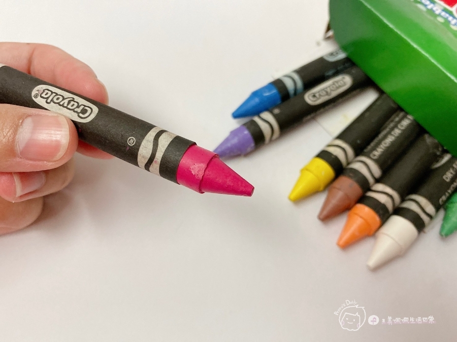 育兒推薦|幼兒美術-美國Crayola繪兒樂幼兒系列-一卡塗鴉板隨處畫-2合1桌上型塗鴉板/幼兒可水洗掌握蛋型蠟筆_img_35