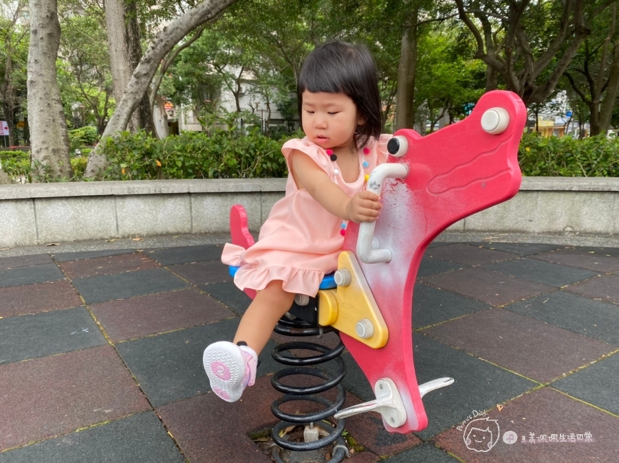 寶寶的第一雙日本IFME機能童鞋|夏天就該有一雙透氣水涼鞋_img_45