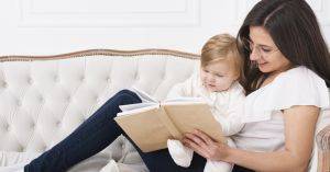 如何培養0~2歲孩子的閱讀興趣？聽聽專家的建議
